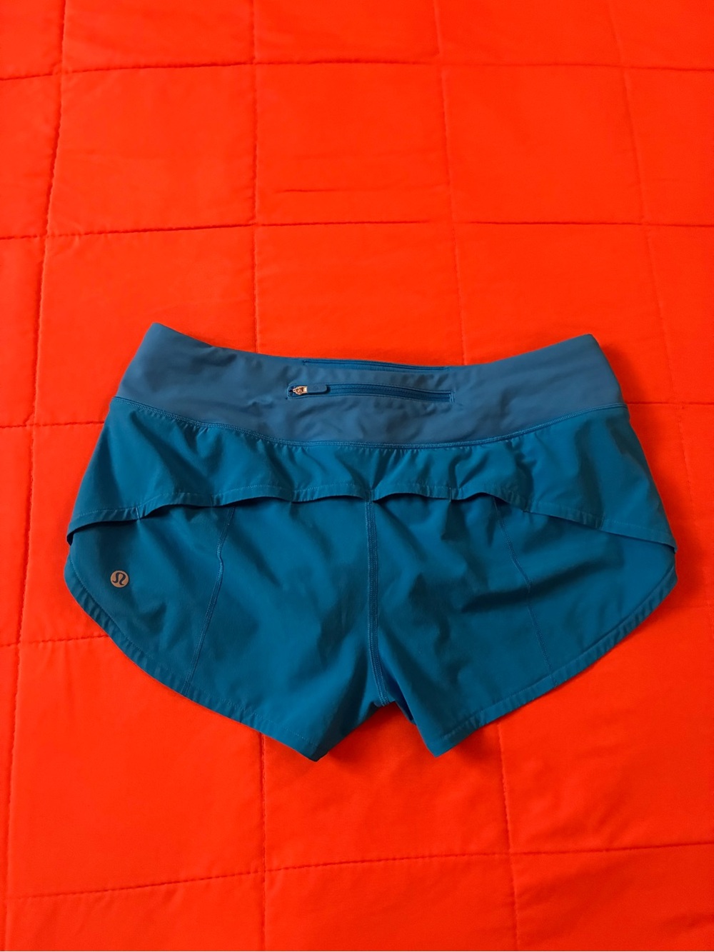 Lululemon Shorts Womens 6 Blue Gym Athletic Activewear Running Sportswear